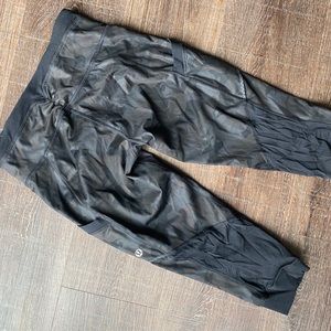 Lululemon black camo biker length short leggings